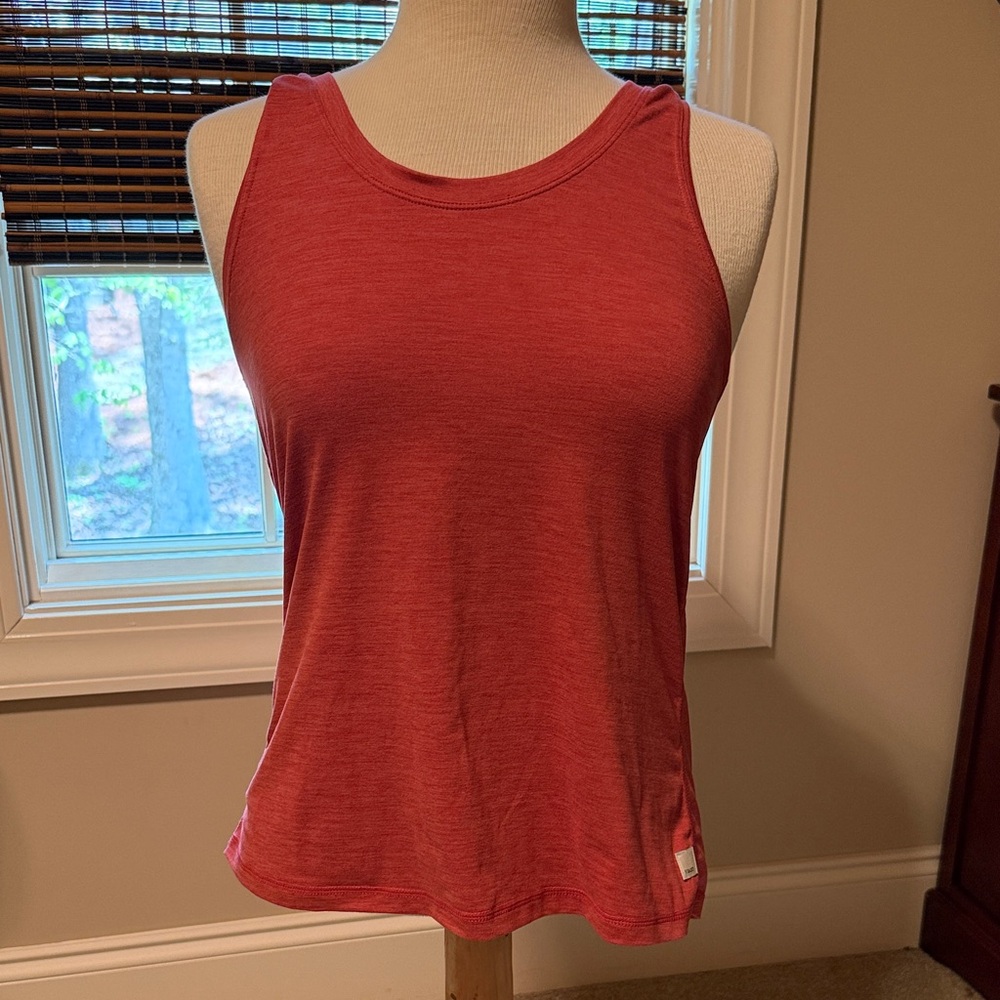 Vuori Tank Top- size M